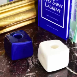 Lifestyle|Céladon Paris Bougeoirs Sol | Mix Indigo & Blanc